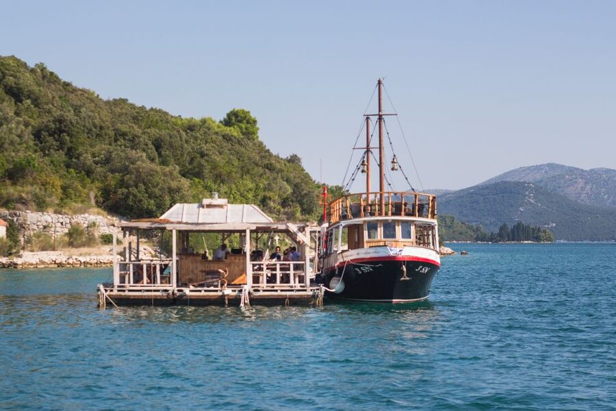 From Dubrovnik: Mali Ston Oyster Paradise Tour with Transfer - Dubrovnik pickup and the calm start to the day