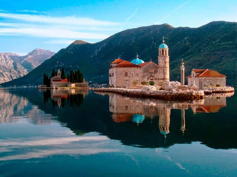 From Dubrovnik: Montenegro Boat Tour from Perast to Kotor - Getting to Montenegro: The Border Is the Real Schedule Boss