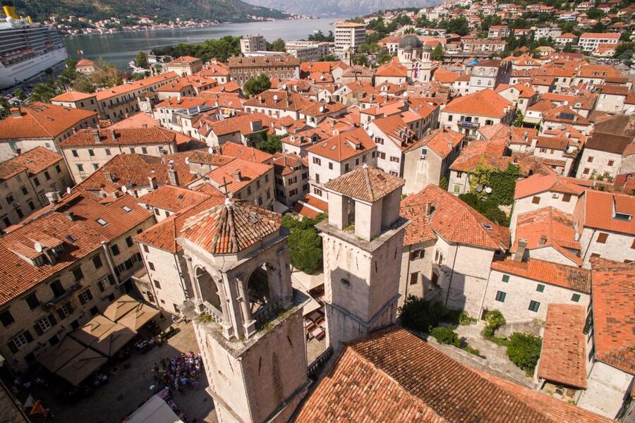 From Dubrovnik: Montenegro, Kotor City Tour - From Dubrovnik to Kotor Bay by Bus and Ferry