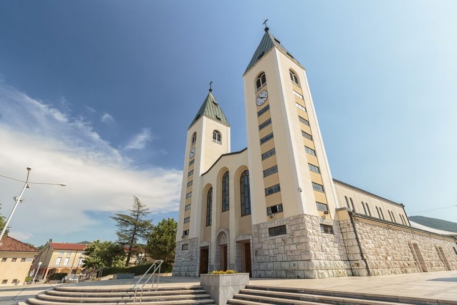 From Dubrovnik: Mostar and Medjugorje Full-Day Tour - The Neum Coffee Stretch and the Neretva Delta Drive