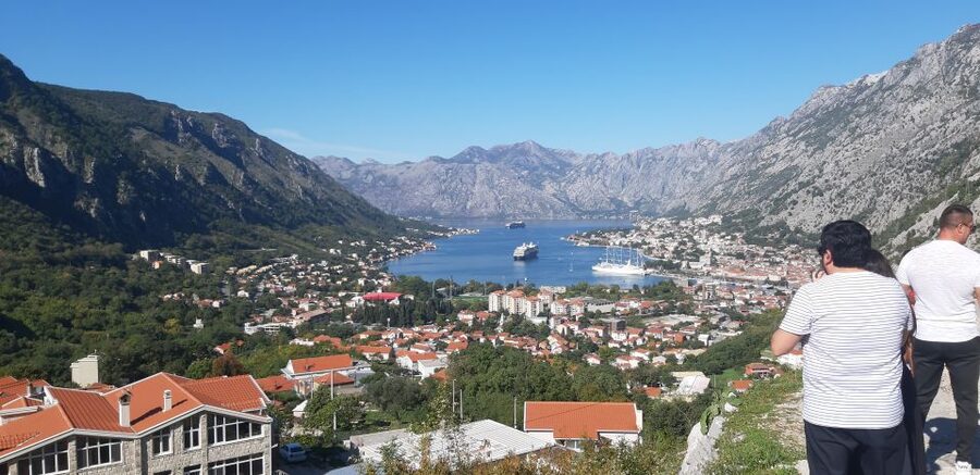 From Dubrovnik: Perast, Kotor & Budva Small-Group Day Trip - Kotor Old Town and its 4-km walls: using your 2 hours well