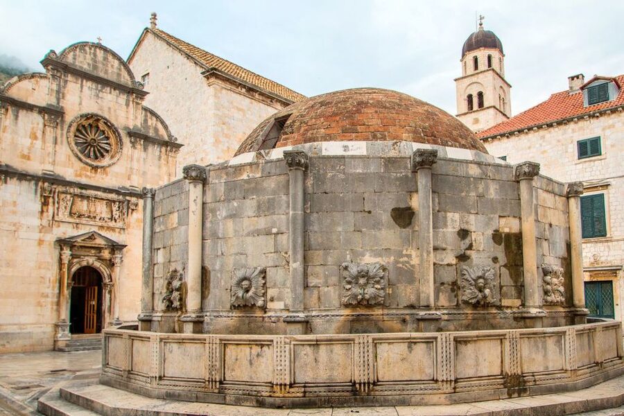 From Split & Trogir: Dubrovnik Guided Day Tour - City Walls, Srd cable car, and a quick beach break, without burning your whole day