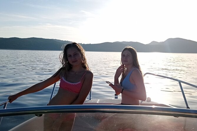 Full- Day Private Speedboat Tour in Dubrovnik on Elaphiti Islands - Šunj Beach on the island of Šunj: sandy water and real break time