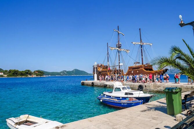 Galleon Elafiti Islands Cruise from Dubrovnik with Lunch - Lunch Onboard: Wine and Water Included, Plus Bar Drinks
