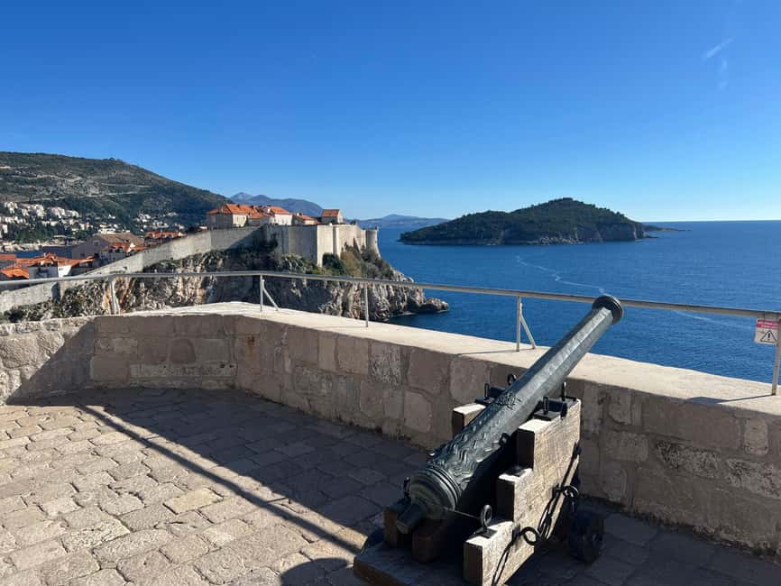 Game of Thrones Shooting Locations Guided Walking Tour - Stradun Street, Onofrio’s Fountain, and the tour’s “plot through place” style