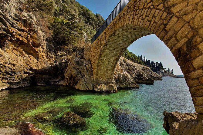 Game of Thrones Ultimate Dubrovnik Tour - Mount Srd for views, photos, and a Westeros-wide perspective