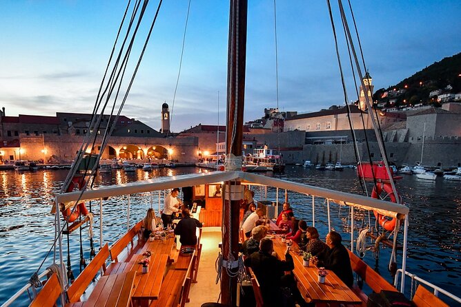 Gastro Cruise | Dinner and Boat ride around Dubrovnik Old Town - Where You Meet, and the Easy Part of the Plan