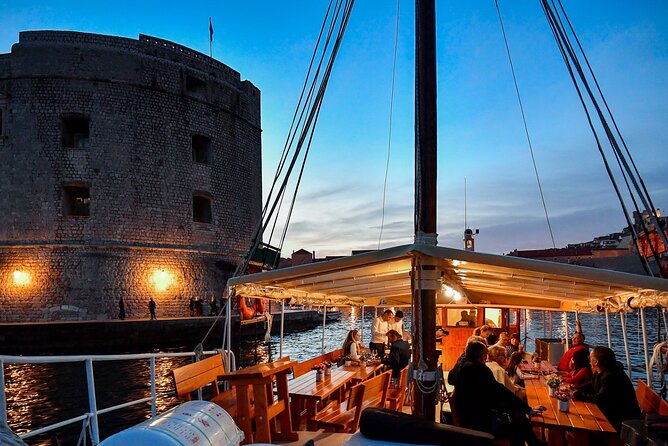 Gastro Cruise | Dinner and Boat ride around Dubrovnik Old Town - Comfort and Practicalities: Small Boat, WiFi, and the Cold by Night