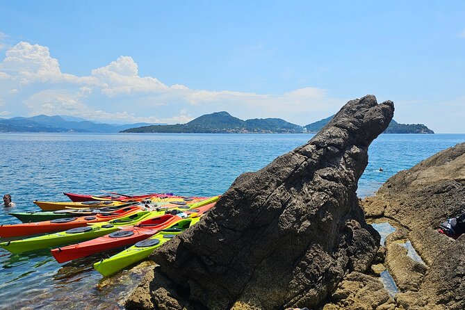 Green Cave Sea Kayak Day Tour in the Elaphiti islands - Who this Green Cave kayak tour fits best