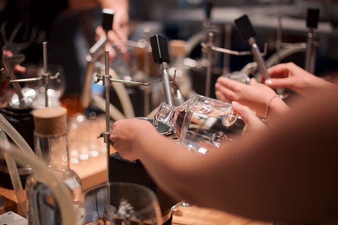 Habitat Gin Lab Experience - The master distiller lesson: history, method, and the human side of craft