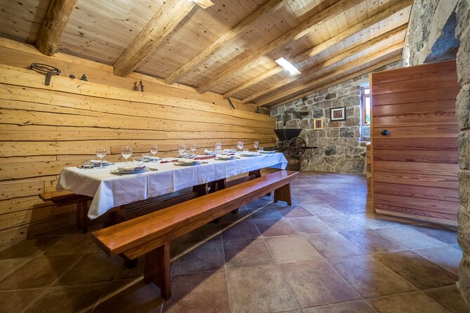 Half Day Gastro Tour with Wine Tasting in Cilipi - Wine and Liquor Tasting: Fun, but Plan Your Pace