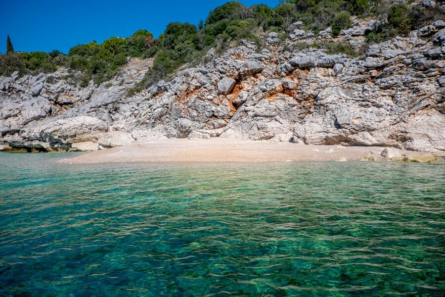 Half day speedboat tour - find caves and enjoy swimming - What the included items really mean for your comfort