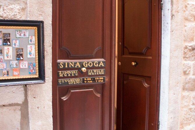 Jewish Heritage and Other Major Sights Walking Tour - Stradun and Luza Square: the public stage of Dubrovnik