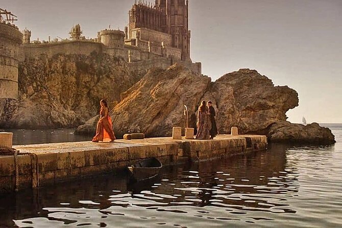 Kings Lending Expedition Private Game of Thrones Tour - Blackwater Bay: the opening scene, plus the guide’s behind-the-scenes angle