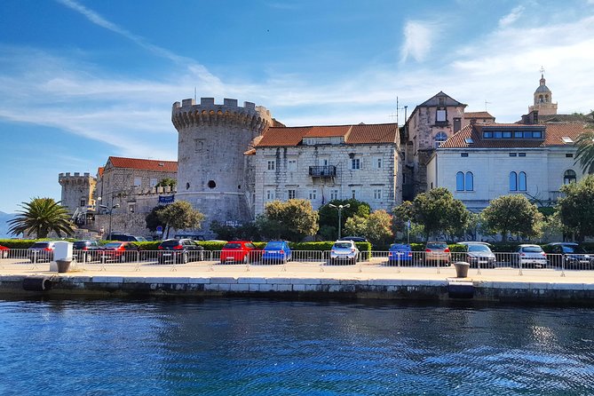 Korcula, Ston, Wine Tasting and Lunch - Tour from Dubrovnik - Drače Lunch at the Village House: Seafood Straight From the Sea