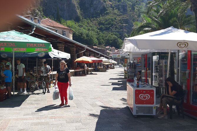 Laizy Wednesdays Tour to Montenegro - Risan Roman mosaics: a focused 5€ stop