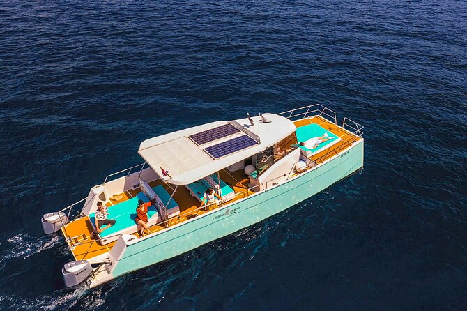 Luxury Blue Cave and Elaphiti Islands Small Group Tour - Stop 1 at Koločep: Blue Cave Light, Green Cave Teasers, and Caves You Swim Into