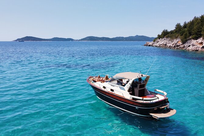 Luxury Elaphite Islands half day Cruise with lunch Apreamare - The Group Size Feel: Private Tour Energy