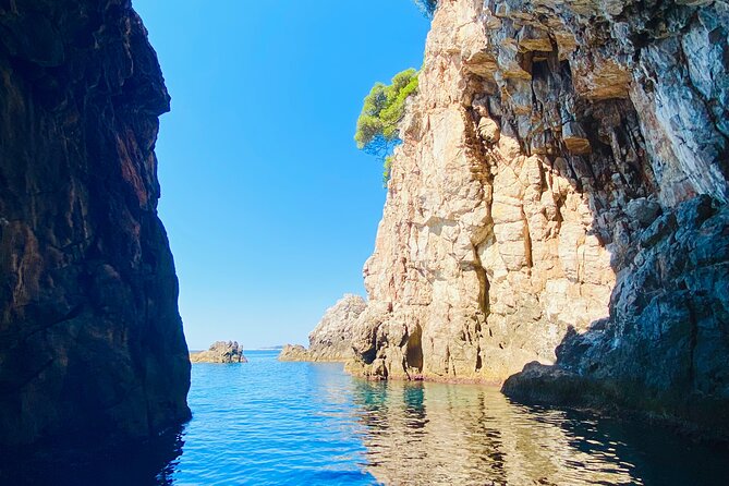 Luxury Private Boat Tour to Elaphiti Islands - Captain Robert and Carla: Safety, Calm, and a Personal Touch