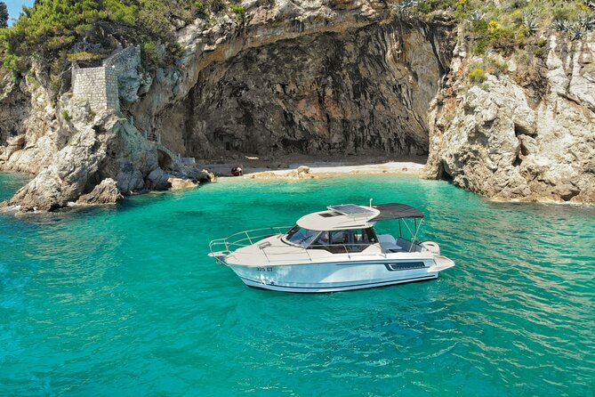 Luxury Private Boat Trip to the Elaphiti Islands from Dubrovnik - Sjekirica Beach: quick clean-water snorkeling option