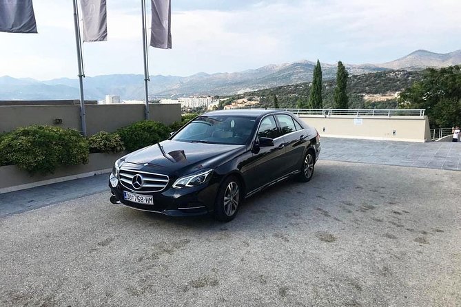 Luxury private transfer: Dubrovnik to Dubrovnik airport - Meeting your driver: communication, punctuality, and local tips