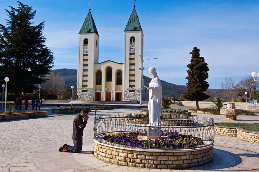 Međugorje and Apparation Hill Private Tour From Dubrovnik - Getting To Apparition Hill: The 1981 Story You Came For