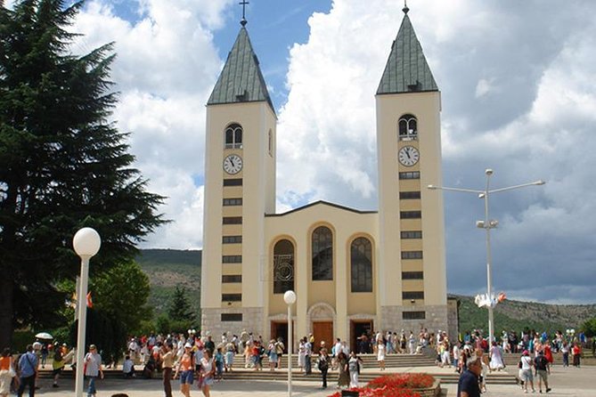 Međugorje & Kravice Waterfalls Full Day Private Tour - Getting Started: Meeting Point, 9:00 am Start, and Mobile Tickets