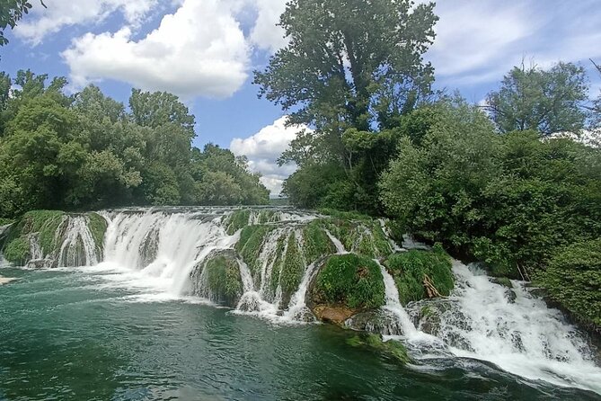 Mostar & Kravice from Dubrovnik: Private 2-Night Herzegovina Tour - Local guides: what you should expect from the commentary