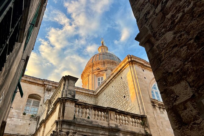 Old Town Dubrovnik Food Tour of 10+ Authentic Croatian Tastings - Wine bar pairings: cheese, prosciutto, and Dalmatian wine (Ul. Josipa Jurja Strossmayera)