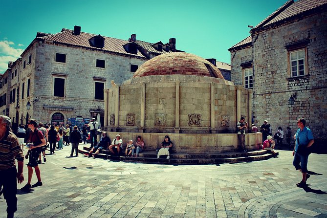 Old Town Secrets Walking Tour - Pile Gate: the fortified entrance and the siege map
