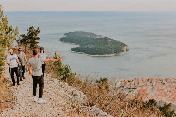 Panoramic Sunset Hike - Getting to the trail and how the small group helps