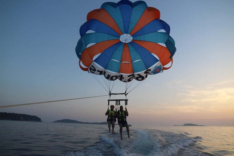 Parasailing in Dubrovnik - Getting Lifted Above Dubrovnik From a Speedboat Platform