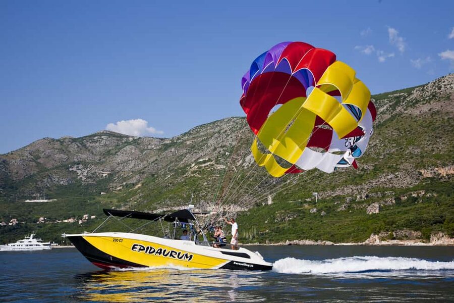 Parasailing in Dubrovnik - The Boat Ride to the Takeoff Spot and the Calm Build-Up