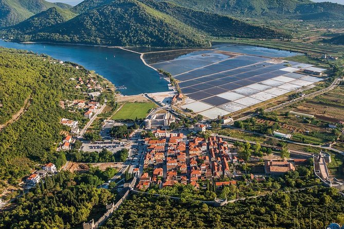 Peljesac and Ston Private Wine Tour with Tastings from Dubrovnik - The Ston city-walk is short, but you see the whole point