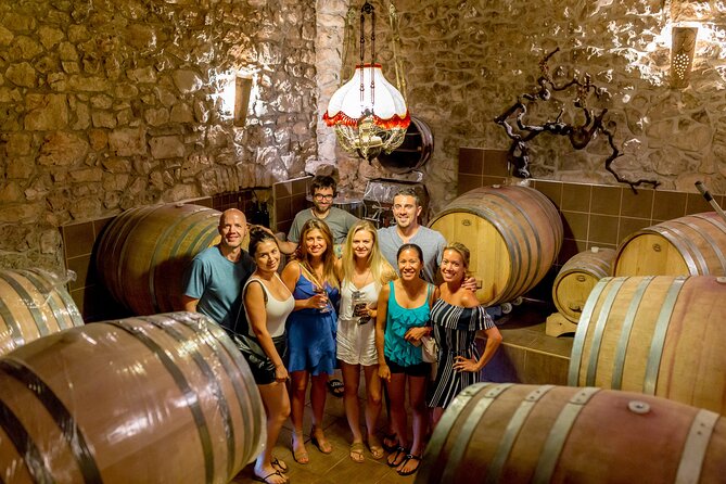 Peljesac&Ston Small-Group Food & Wine Experience from Dubrovnik - Lunch in a konoba: the three-course meal that makes the value click