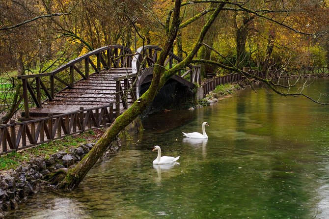 Private 2-Day Mostar, Pocitelj and Sarajevo Tour from Dubrovnik - Sarajevo Tunnel Museum: the strongest history stop on the itinerary