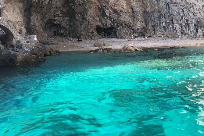 Private Boat Experience 4 Islands With Local Skipper - Donje Celo on Koločep: quick island walking and a calmer break