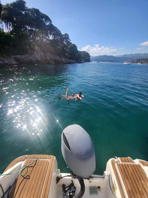Private Boat Tour Tailor-Made 6h-All Inclusive - Price and value: is $480 for up to 6 worth it?