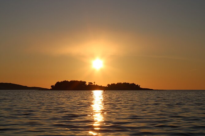 Private boat tours Dubrovnik : Sunset Panorama Cruise - Lokrum Island panorama, plus the movie locations you can spot