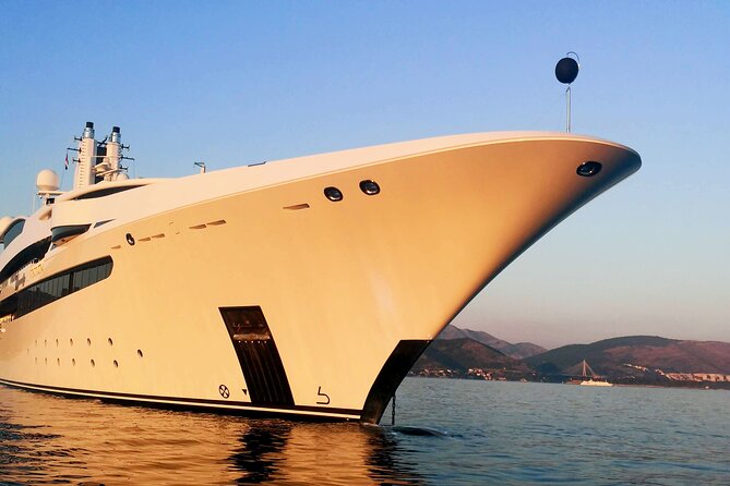Private boat tours Dubrovnik : Sunset Panorama Cruise - Speedboat or yacht: which one fits your style