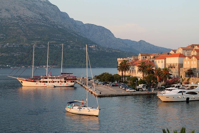 Private Boat Tours Dubrovnik to island Korcula - A private boat day, built around Korčula and real sea time