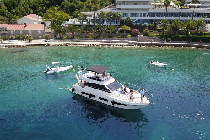 Private Dubrovnik Champagne Sunset Cruise - The Champagne toast moment, and how to plan around it