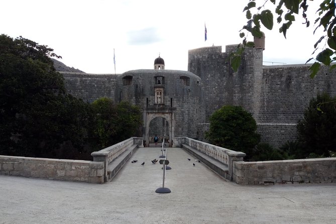 Private Dubrovnik History & Scenery City Tour - What the best guides and drivers do for you here