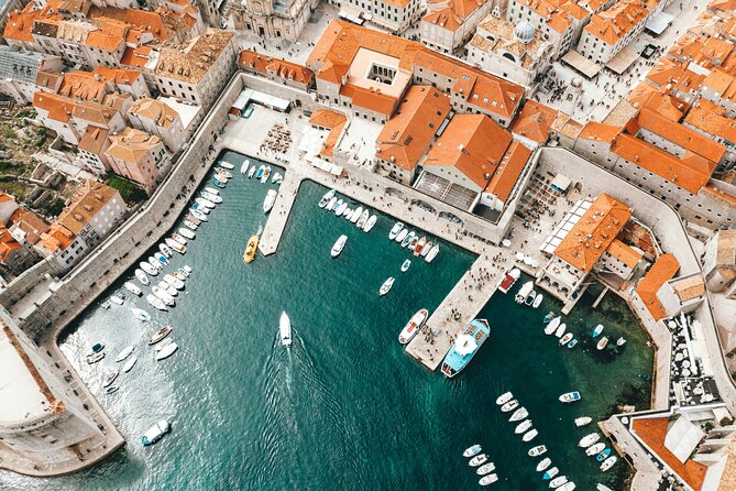 Private Dubrovnik Old Town Walking Tour - Where you meet at Pile Square, by Amerling fountain and Dubravka 1836