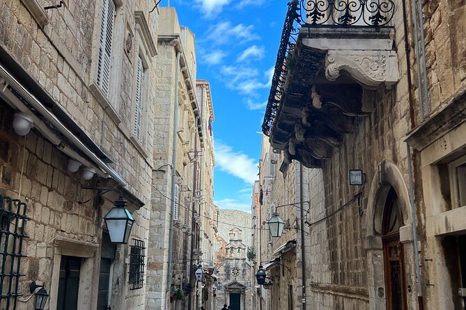 Private History Old Town and City Wall Tour in Dubrovnik - Hidden Streets That Help You Actually Navigate the City