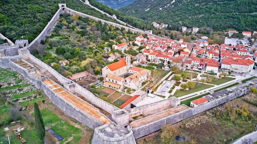 Private Mostar, Ston and Kravice Waterfalls - Costumizable - Logistics That Can Make or Break the Day: Cash, Shoes, and Timing