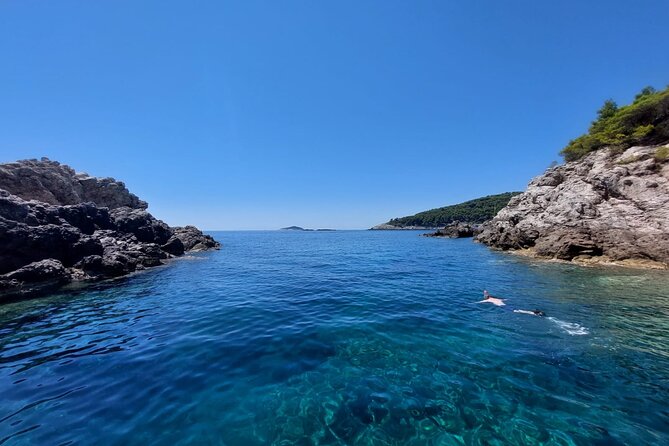 Private Speedboat Tour- Blue cave, sandy beaches and snorkelling - Sunj Beach: Relaxing on Dubrovnik’s Most Popular Sand