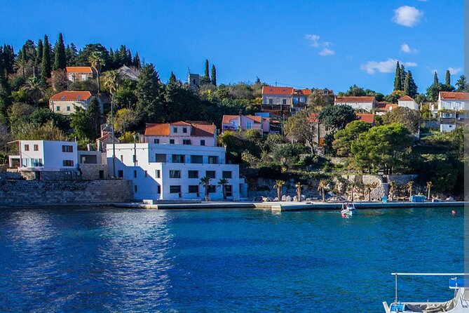 Private Speedboat Tour | Caves Beaches Islands and more - Meeting at Lapadska obala 4, then moving fast