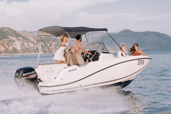 Private Sunset boat tour - The captain matters more than you think, and Joseph gets mentioned