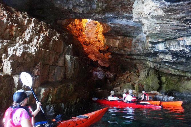 Private tour: Sea Kayaking & Snorkeling to Green Cave on Sipan island from Lopud - Šuđurađ on Šipan: lunch time with sightseeing on your terms